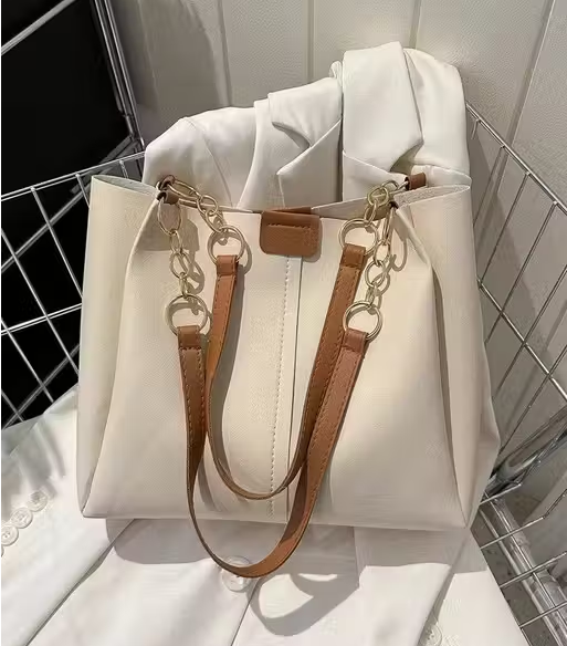 Trending hand bag